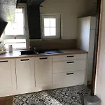 La Chaumiere Enchantee Дом отдыха Saint-Christophe-Sur-Conde