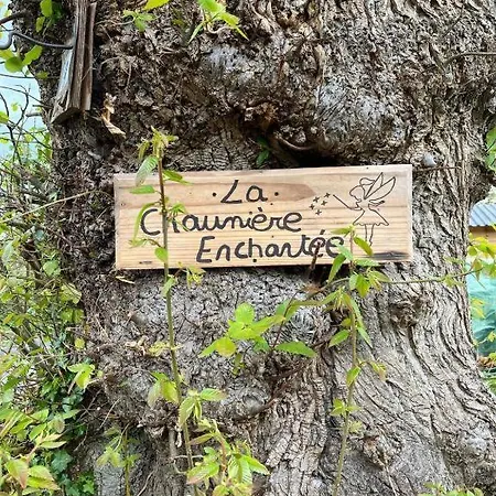 La Chaumiere Enchantee