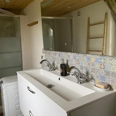 La Chaumiere Enchantee * Saint-Christophe-Sur-Conde