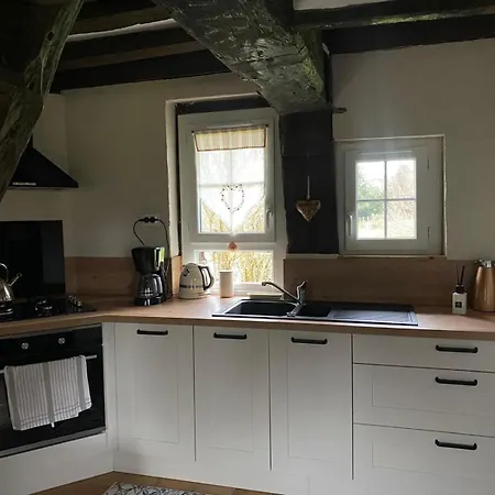 La Chaumiere Enchantee Holiday home Saint-Christophe-Sur-Conde